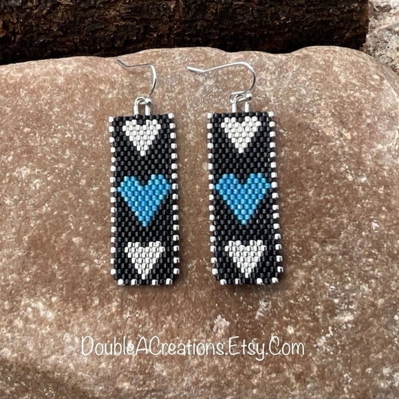 Three Hearts Beaded Earrings - Picture 4 of 6